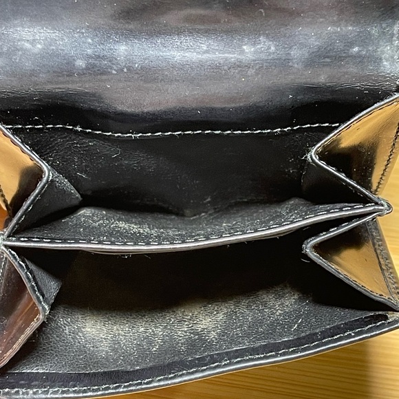 Gucci Black Patent Leather wallet - Picture 5 of 11